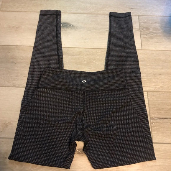 Lululemon Wunder Under Diamond Dot Leggings - Picture 5 of 11